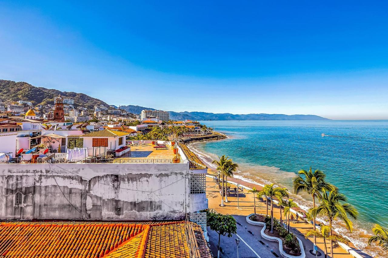 Malecon Beach Side Downtown Condo ปูแอร์โตบาญาร์ตา ภายนอก รูปภาพ